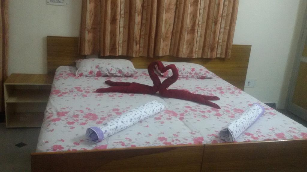 דהראדון Hotel Sukhsadan חדר תמונה